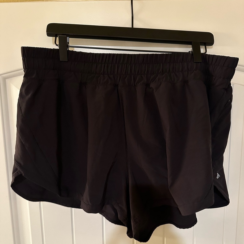 Lululemon Track That Short 5” Size 16